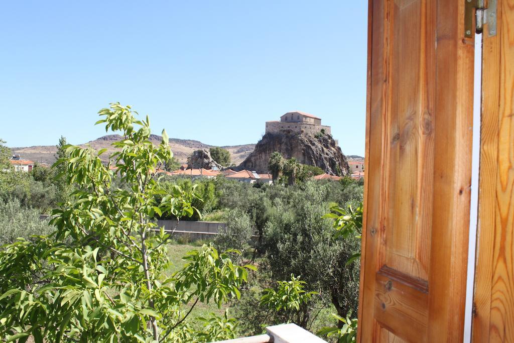 Karya Petra (Lesbos) Quarto foto