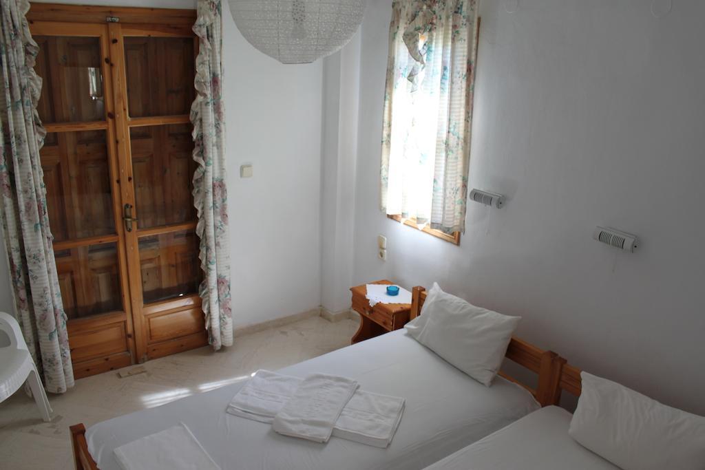 Karya Petra (Lesbos) Quarto foto