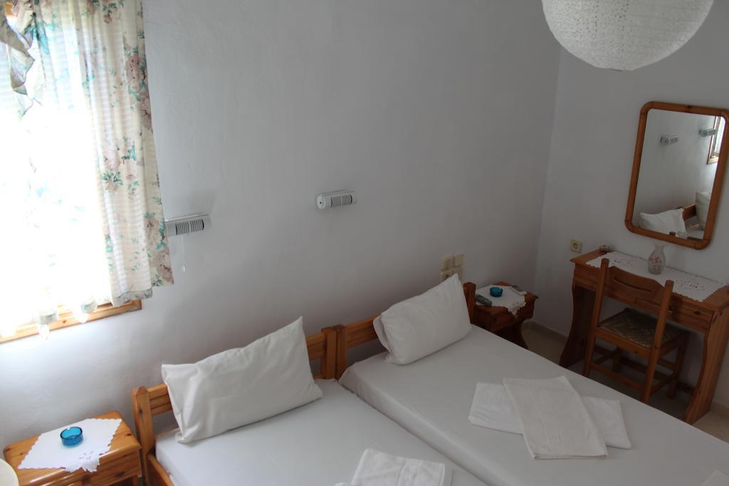 Karya Petra (Lesbos) Quarto foto